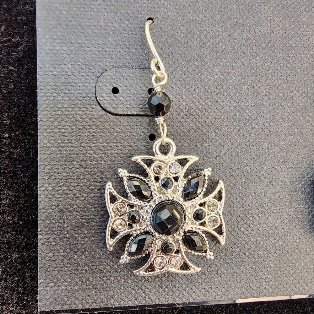 Cookie Lee Black and Silver Earrings #23166 NWT - Picture 2 of 8